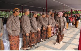 baju-adat